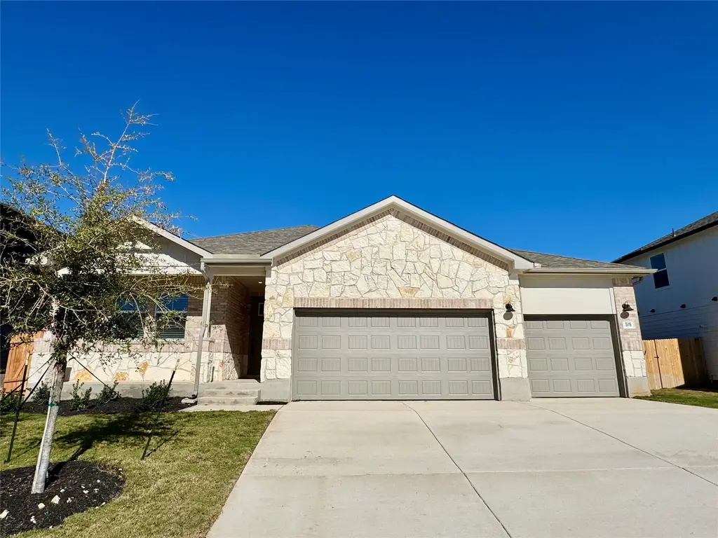 516 Banff Dr, Kyle