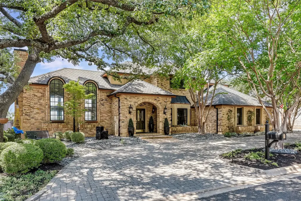 6220 Ledge Mountain Dr, Austin