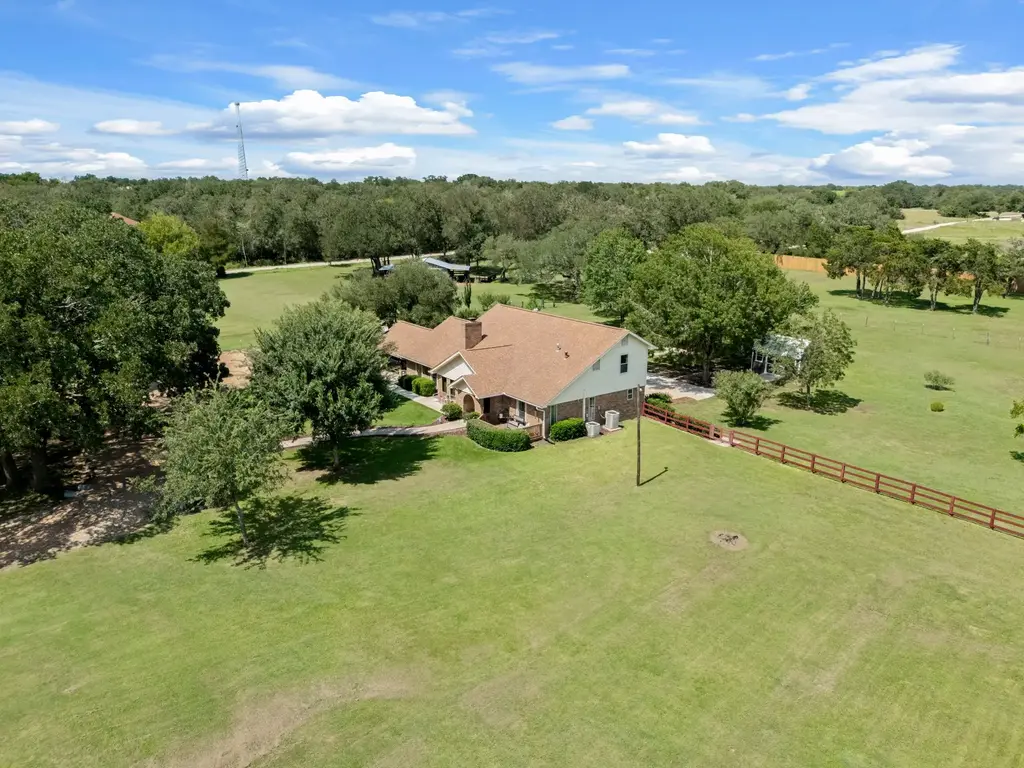 275 Saegert Rd, Paige
