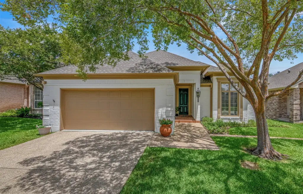 3112 Broadmoor Dr, Bryan