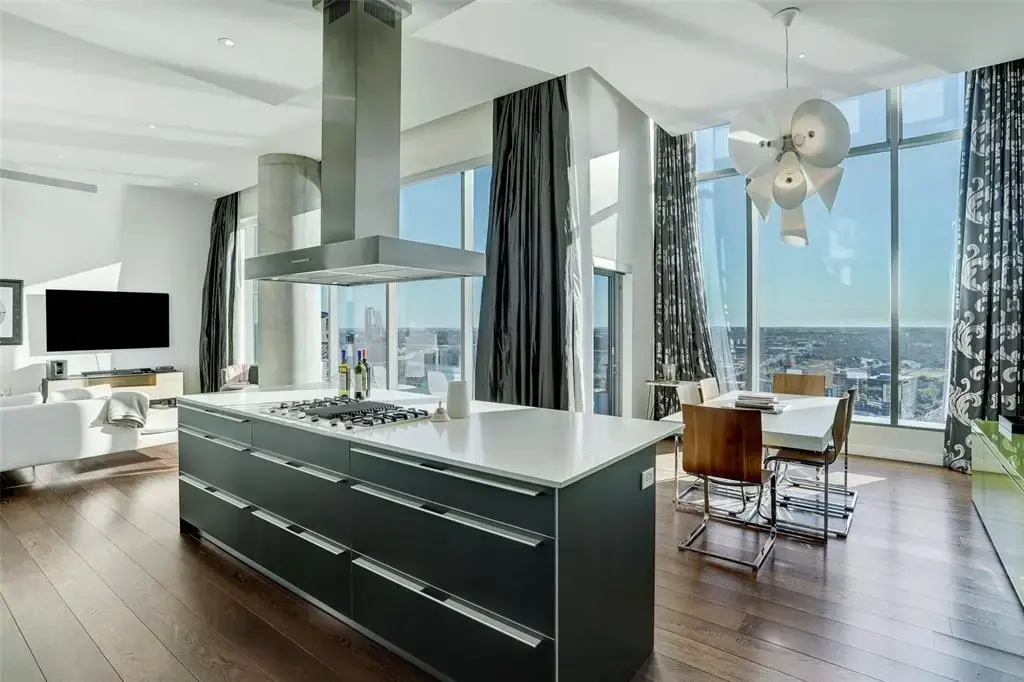 210 Lavaca St 3401, Austin