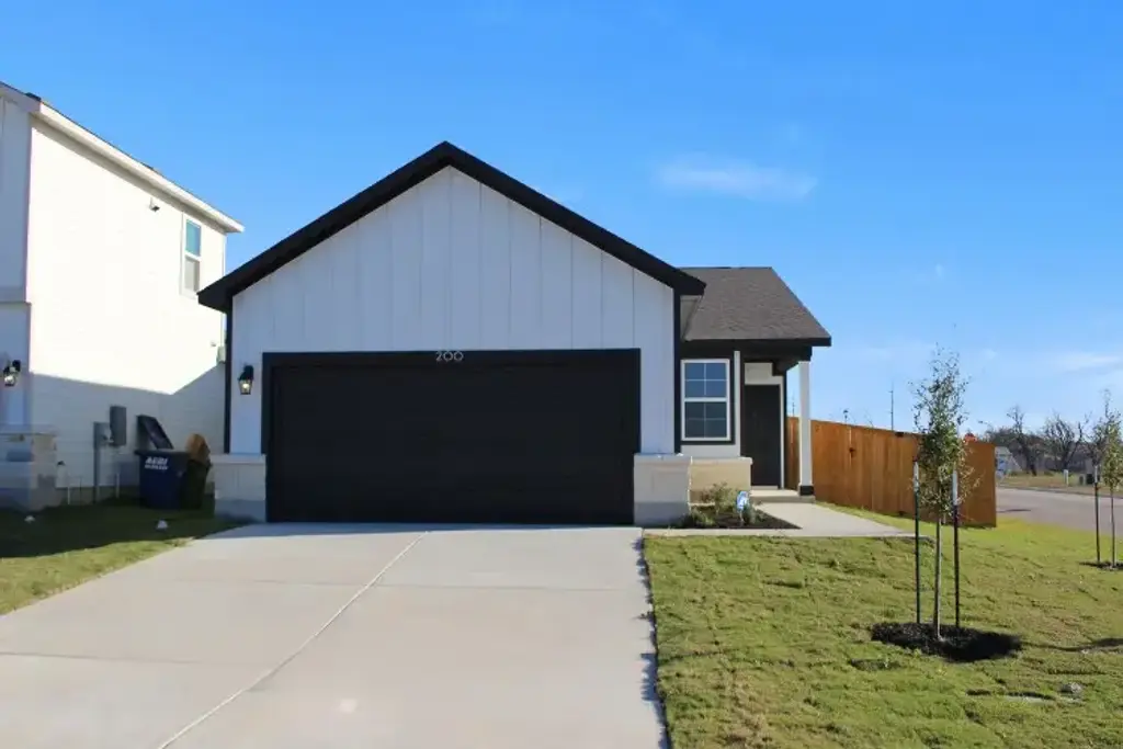 200 Escape Way, Jarrell