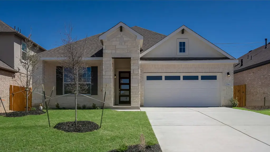 1905 Crooked Creek St, Leander