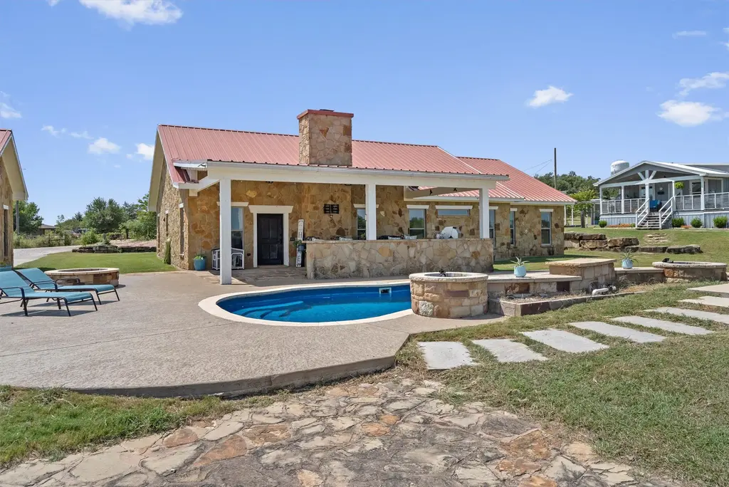 6300 Fm 1105, Georgetown
