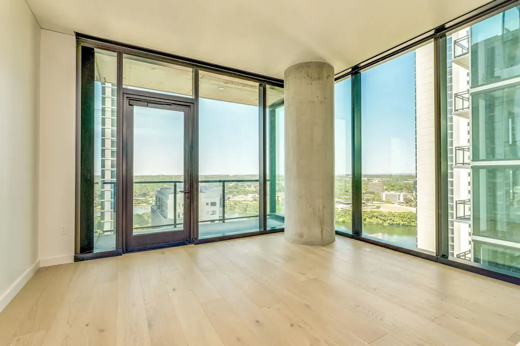 610 Davis St 2305, Austin