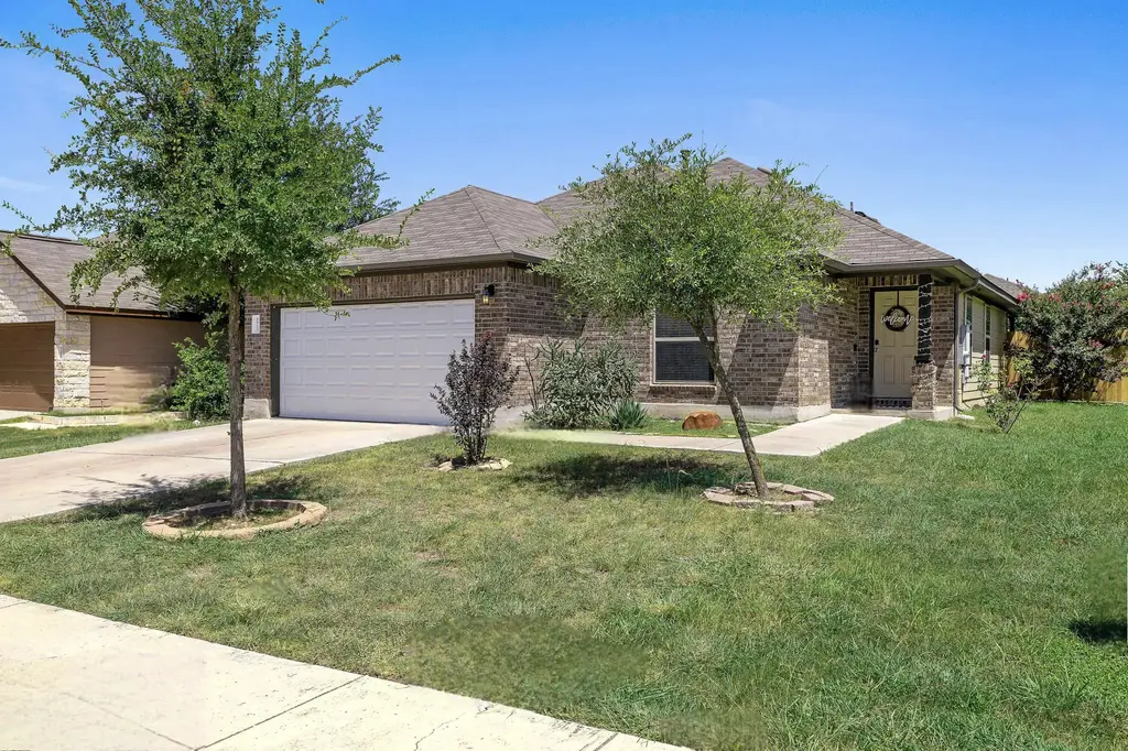 173 Painted Desert Ln, Buda