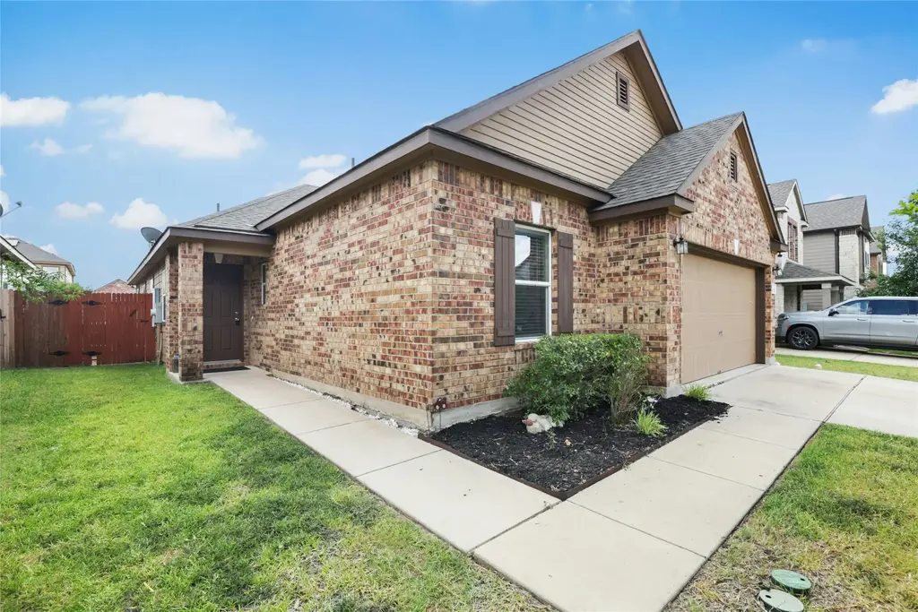 6721 Moores Ferry Dr, Del Valle