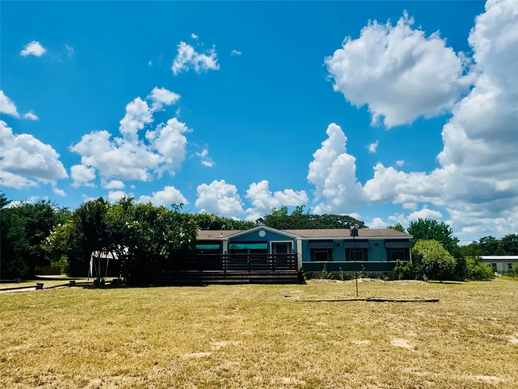 106 Tiger Woods Dr, Bastrop
