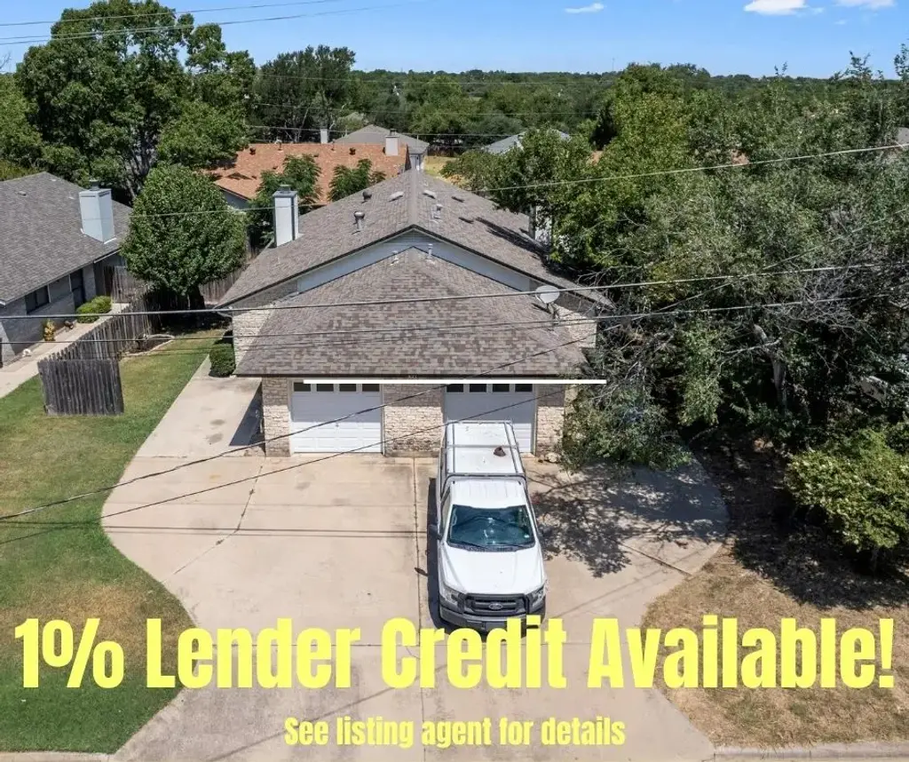 621 Luther Dr, Georgetown