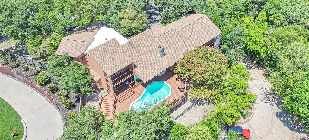 1239 Spyglass Dr, Austin