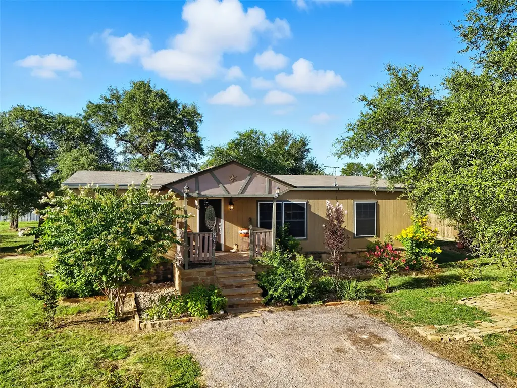 460 Oaks Rd, Bertram