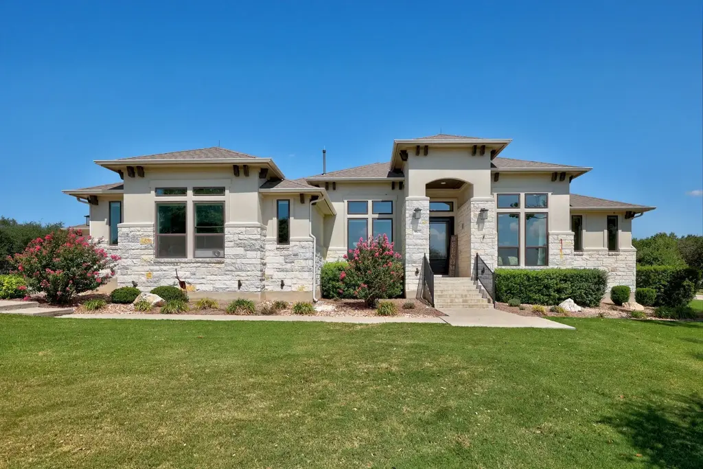 3805 Deep Pocket Dr, Leander