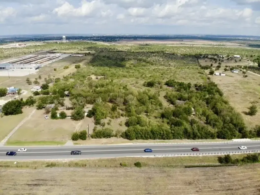 120 N Camino Real Highway, Kyle