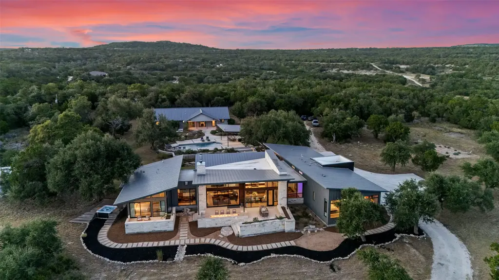 201 Gold Nugget Rd, Wimberley
