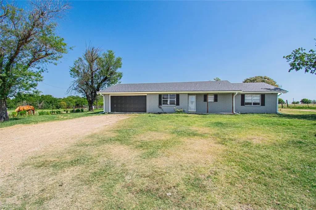 8490 E Hwy 190, Rogers