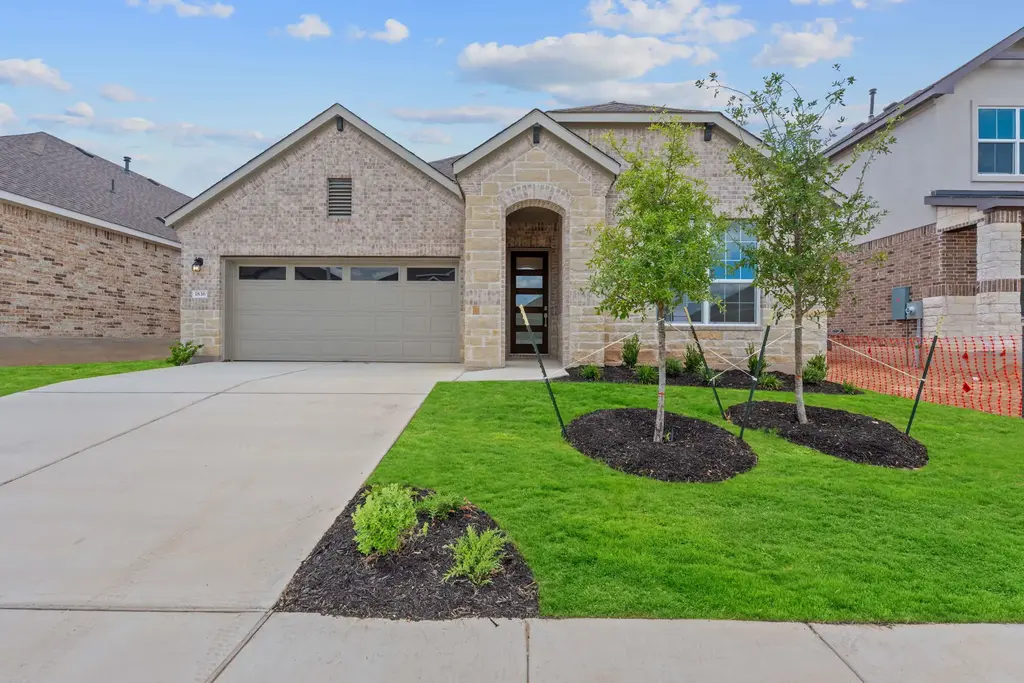 1836 Crooked Creek St, Leander