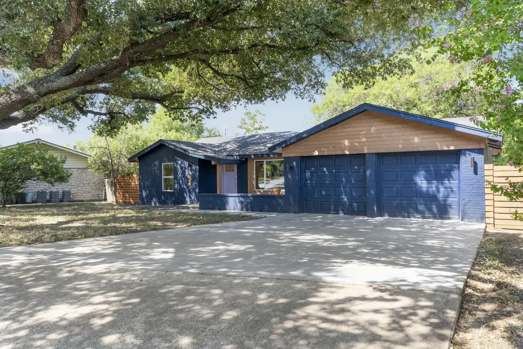 7404 Charlton Dr, Austin