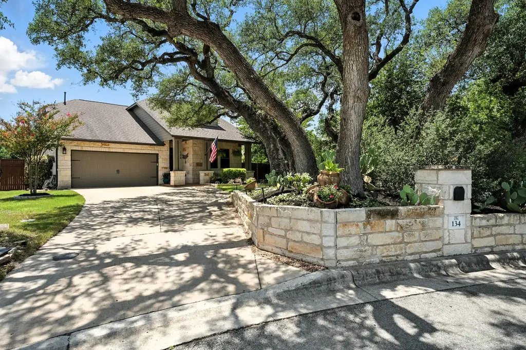 134 Watson Ct, Buda