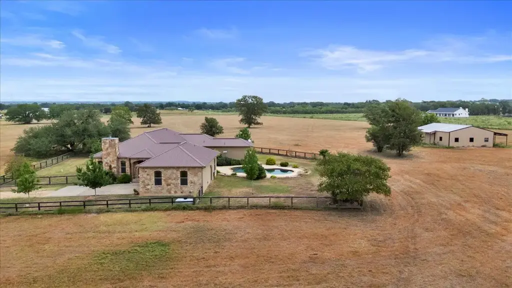 189 Sandy Creek Ranch Dr, Smithville