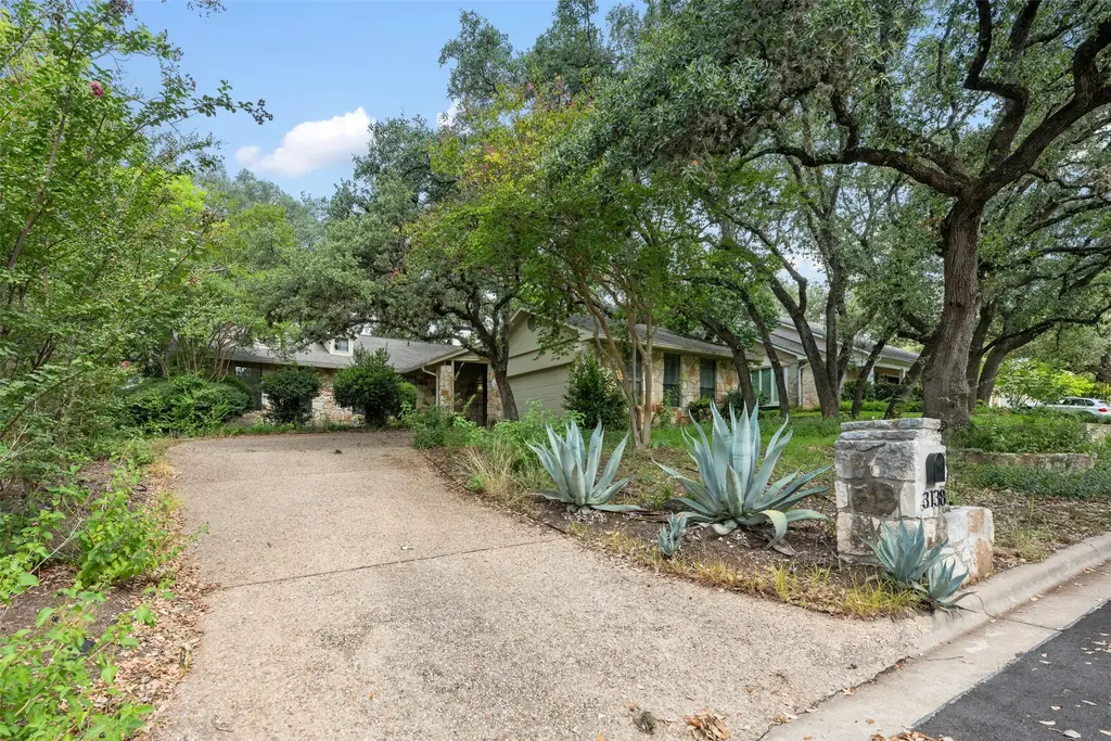 3138 Honey Tree Ln, Austin