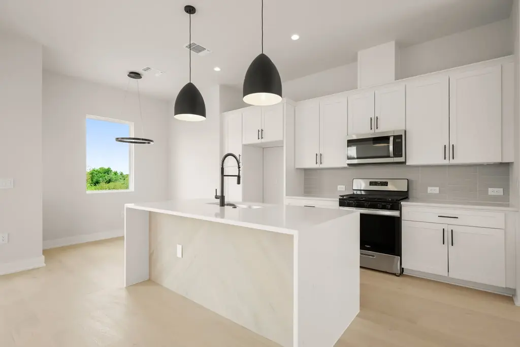 2720 Bristol Dr 2, Austin