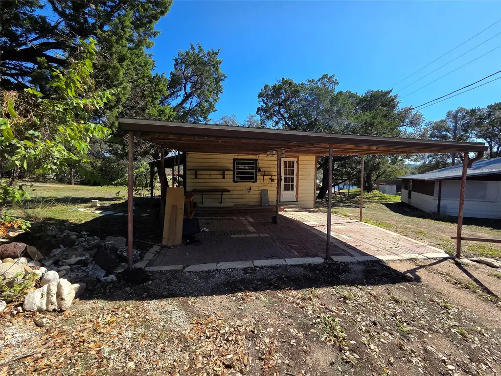 9813 Trails End Rd, Leander