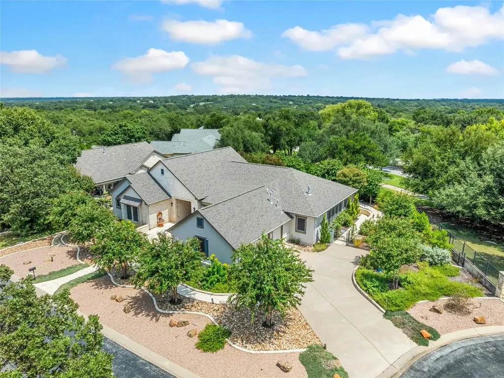 102 Golf View Dr, Georgetown