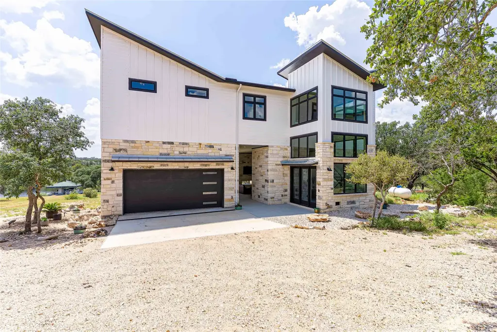 23633 Lakeside Dr, Marble Falls