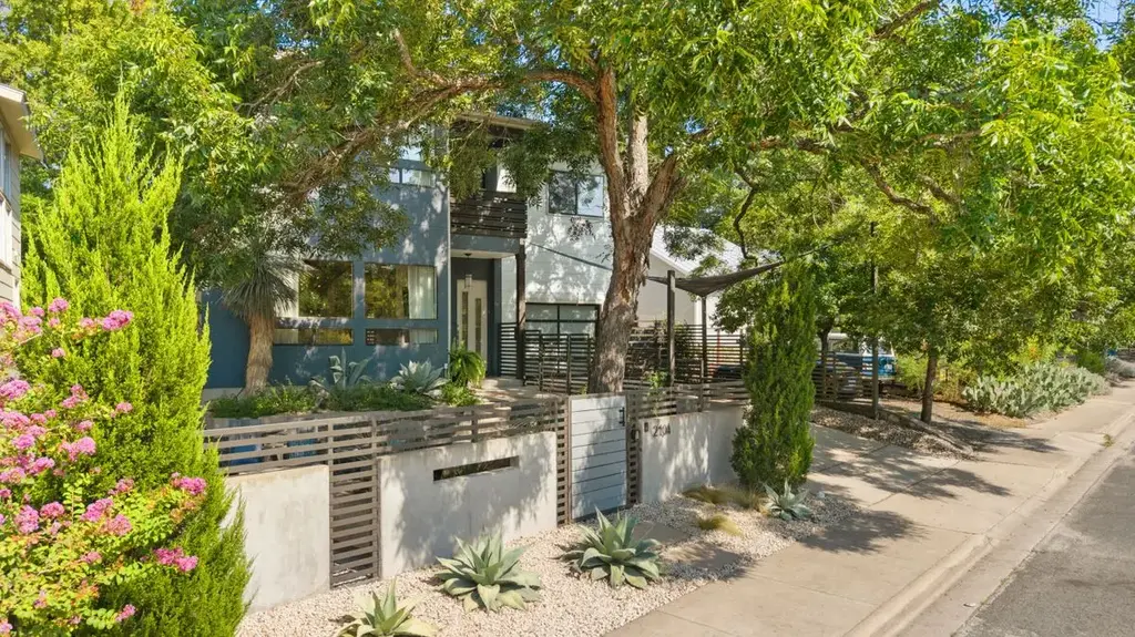 2104 East Side Dr, Austin