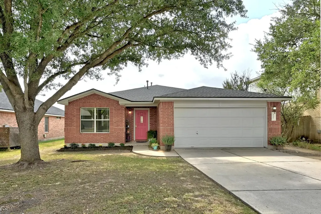 137 Salado Dr, Kyle