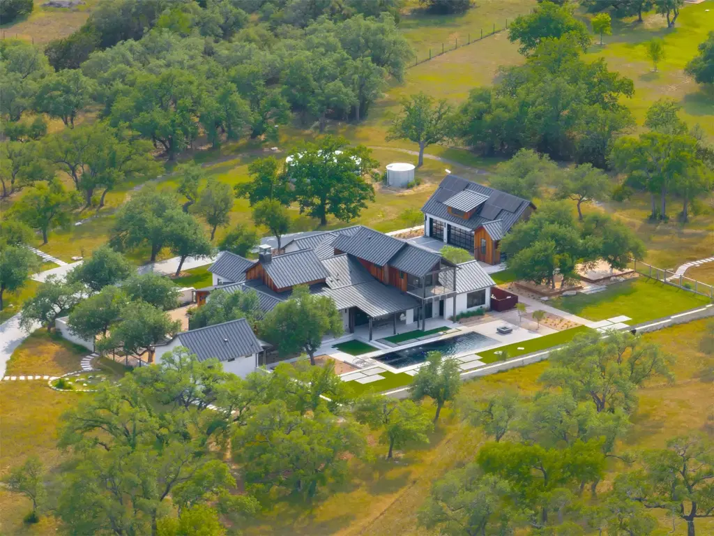 278 Barton Bend Rd, Dripping Springs