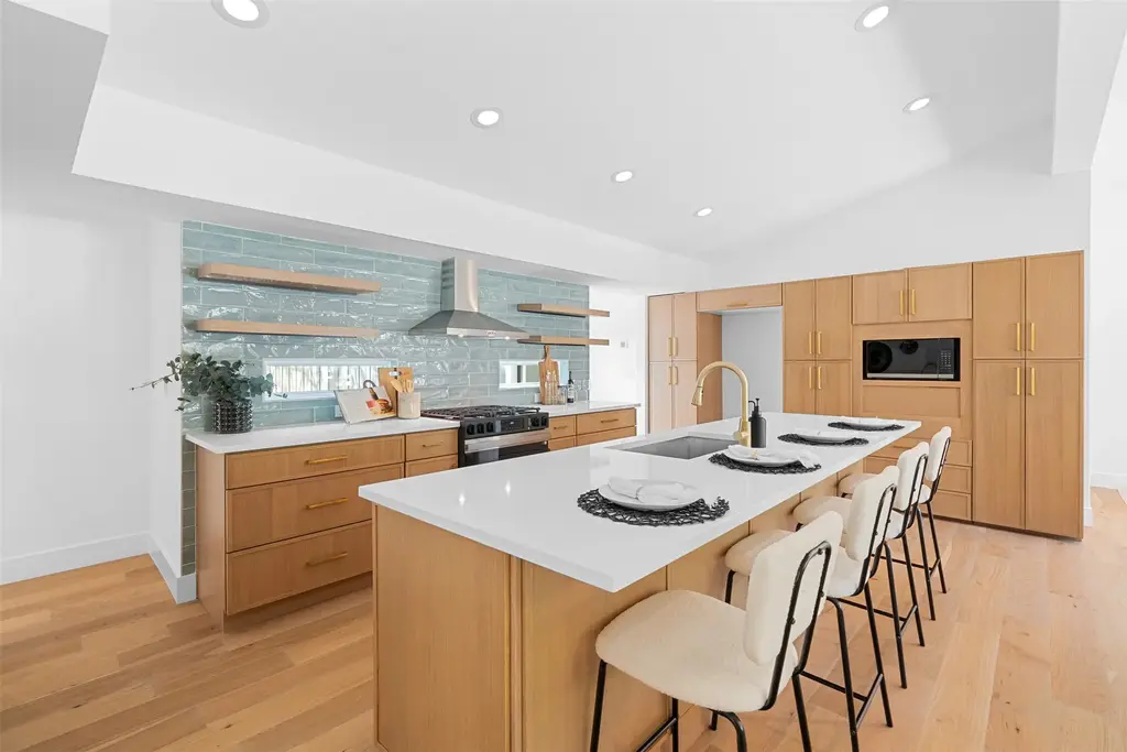 8308 Reeda Ln, Austin