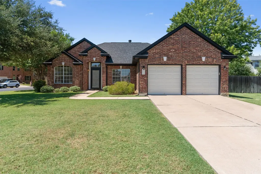102 Pimlico Cv, Georgetown
