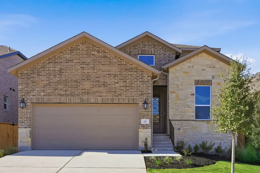 717 Tradewinds Way, Georgetown
