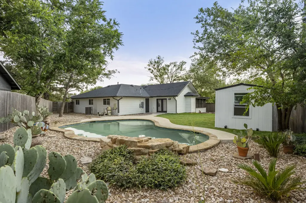 5702 Sutherlin Rd, Austin