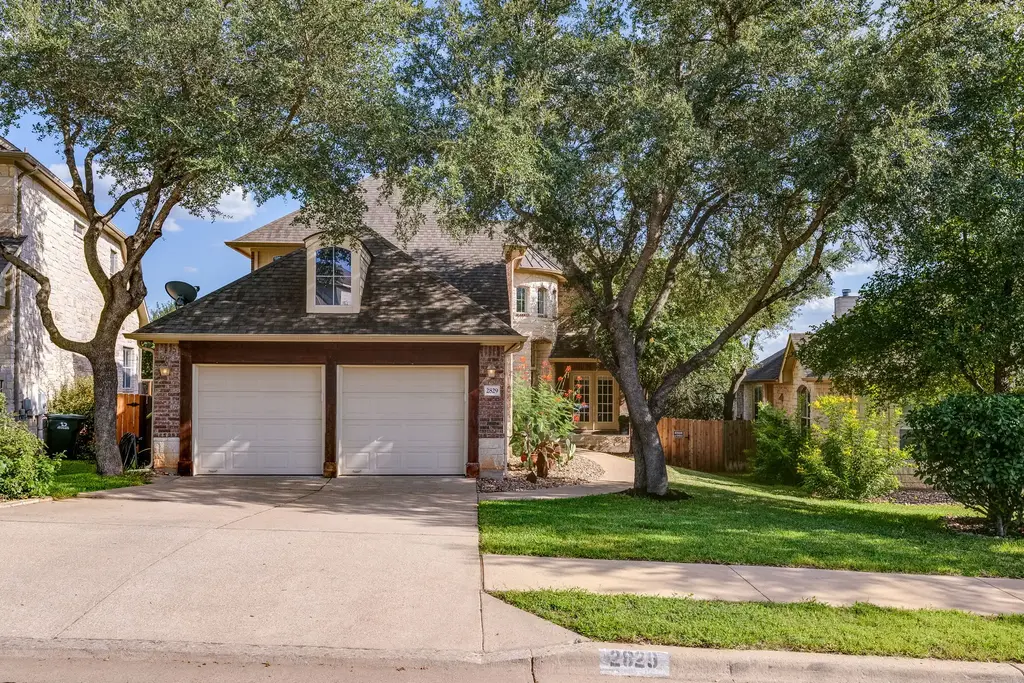 2829 Centennial Olympic Park, Austin