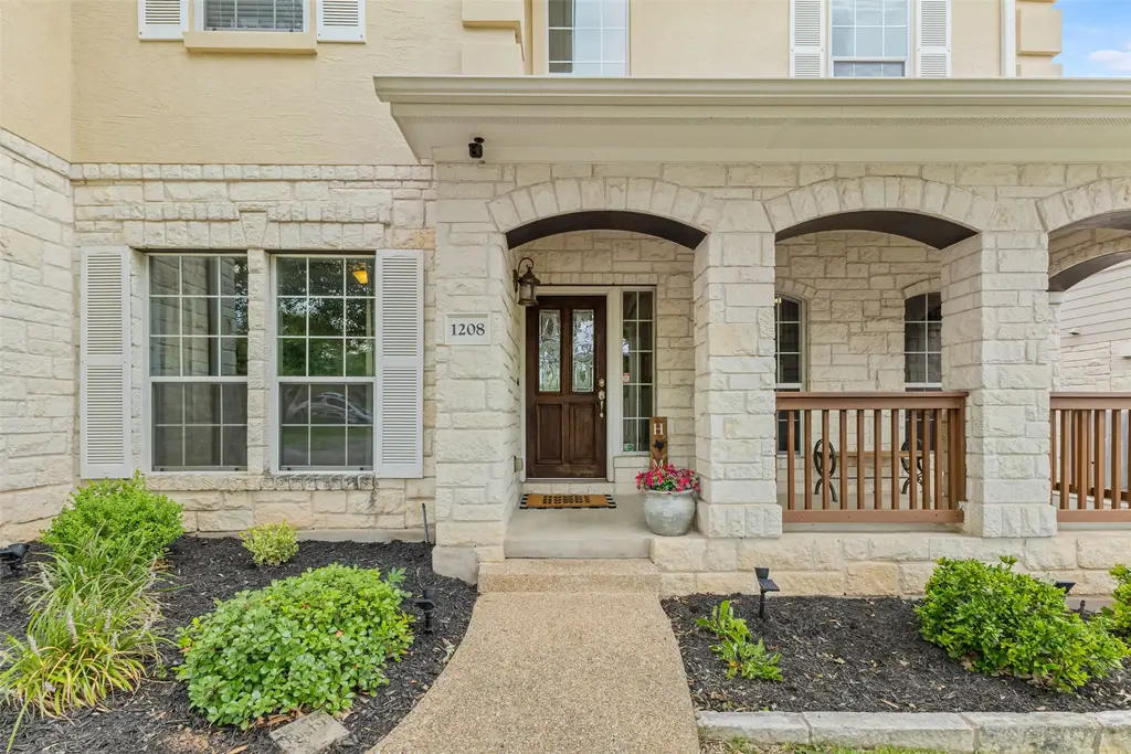 1208 Pine Forest Cir, Round Rock