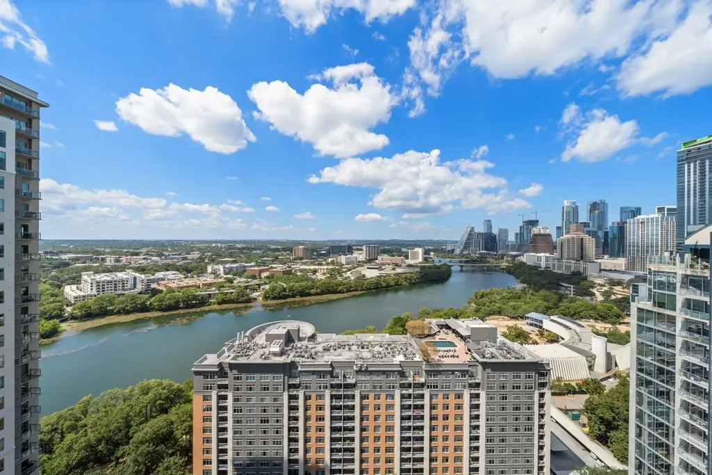 48 East Ave 2511, Austin