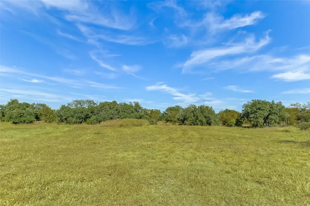 241 Lehne Loop, Buchanan Dam