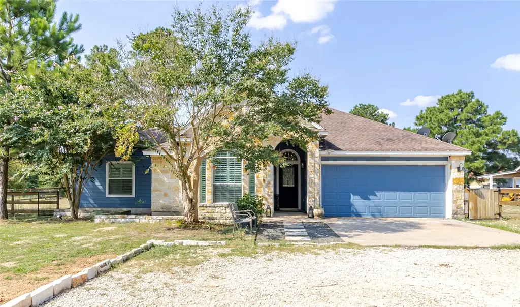 122 Travis Ln N, Paige