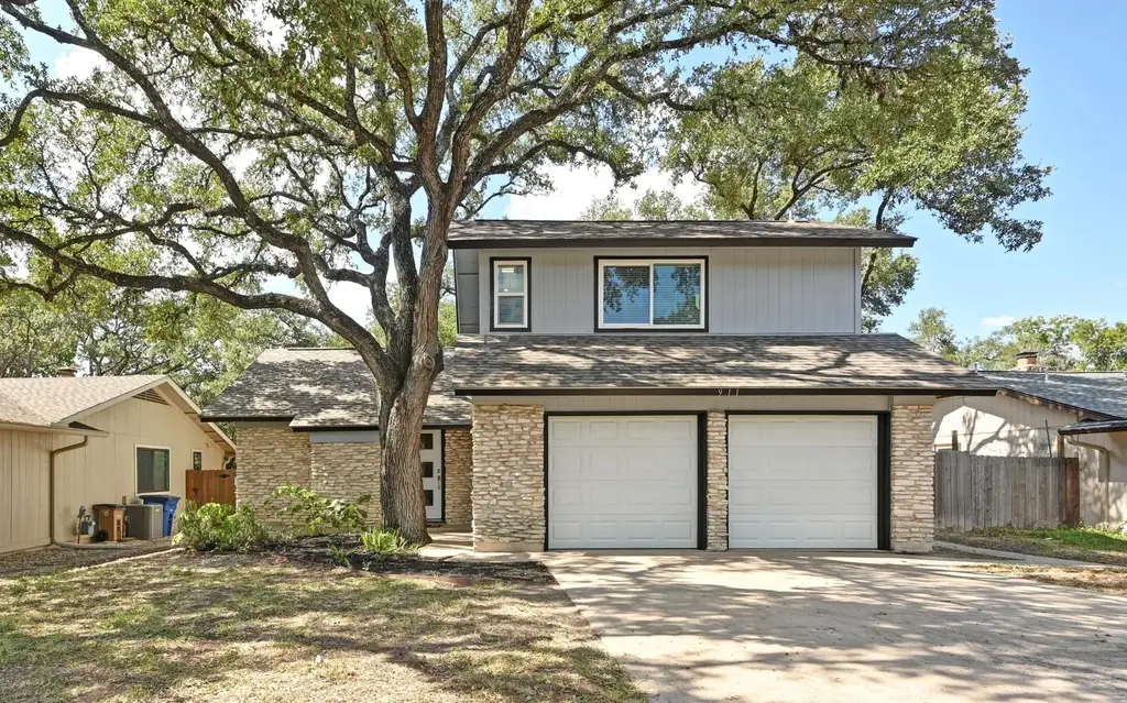 911 Acorn Oaks Dr, Austin