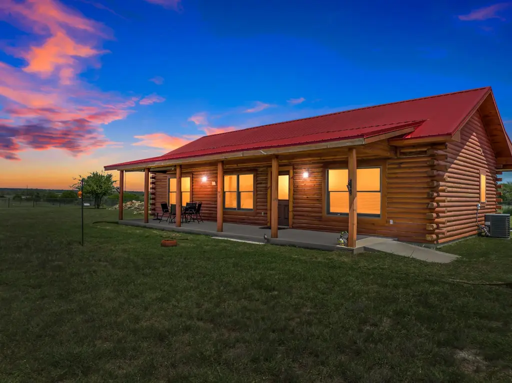 15126 Ranch Road 101, Kempner