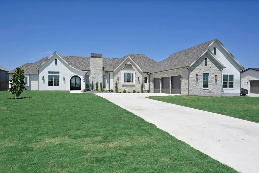 124 Tambra Lea Ln, Liberty Hill