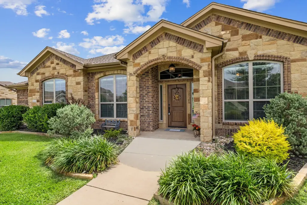 11066 La Paloma Loop E, Salado