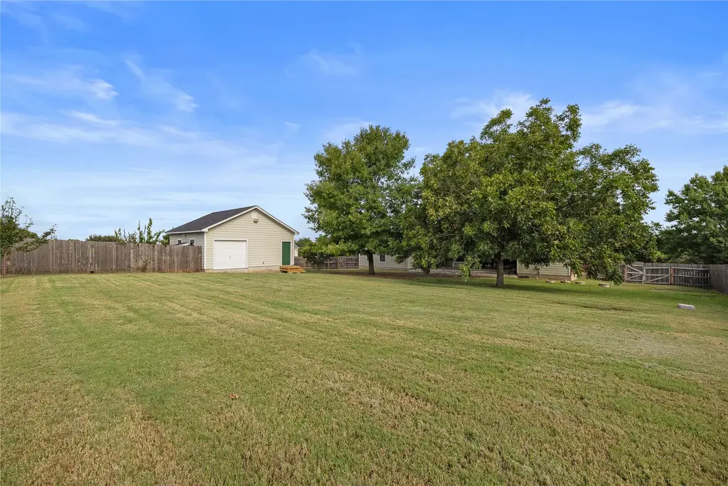 200 Blanco Dr, Hutto