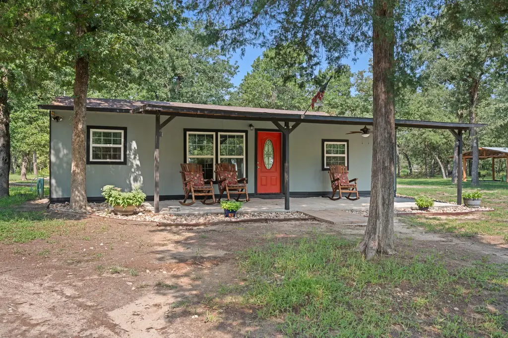 4440 County Road 448, Thorndale