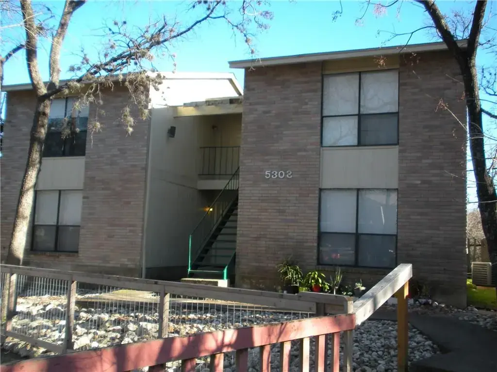 5303 Saint Georges Green, Austin