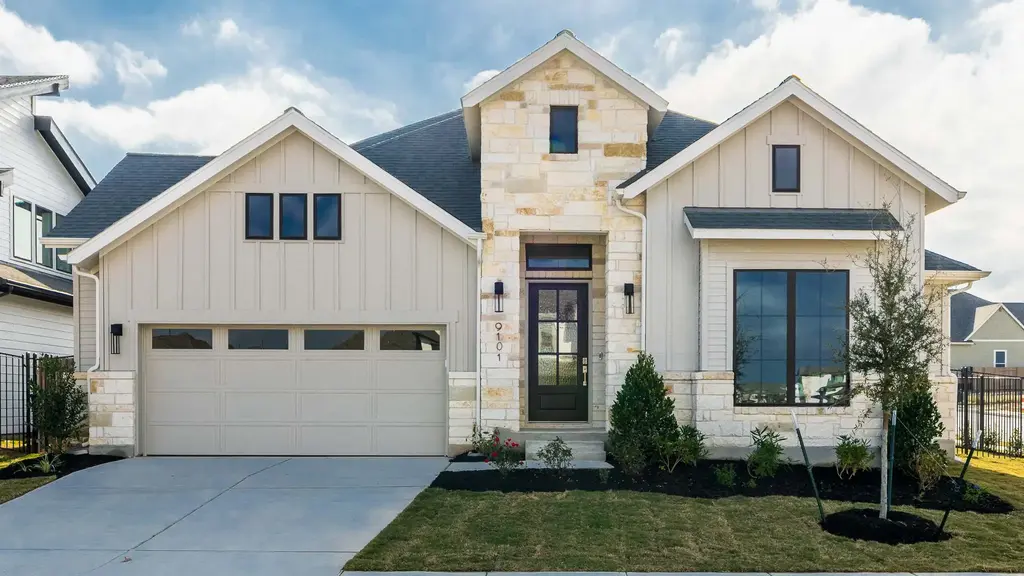 9101 The Ravine Way, Austin