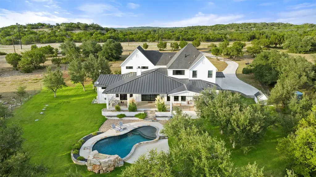 8151 W Fitzhugh Rd, Dripping Springs