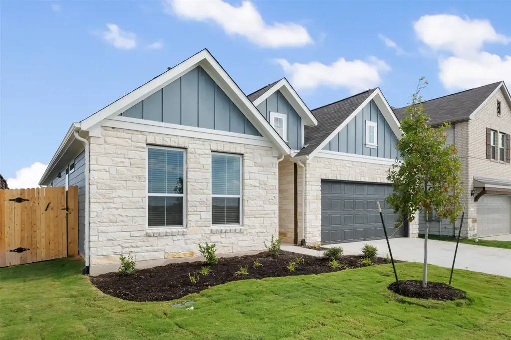 9700 Serene Bliss Ln, Buda